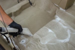 Cleaning carpet