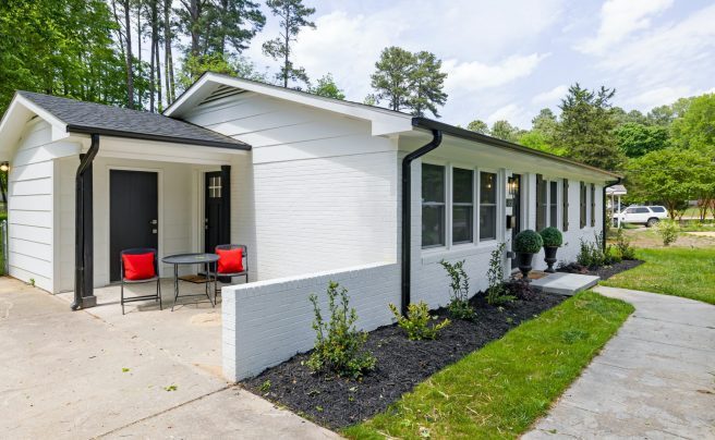 white house and garage