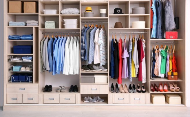 Big,Wardrobe,With,Different,Clothes,For,Dressing,Room